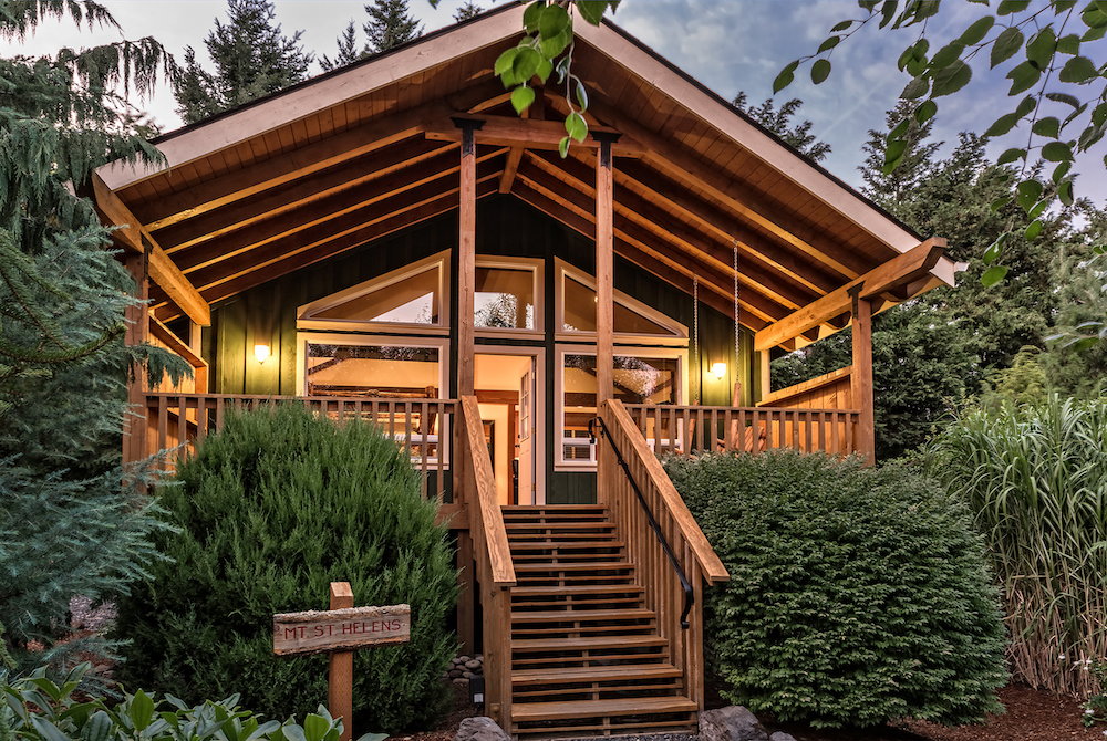 the perfect cabins for your girlfriend weekend getaway near the Columbia RIver Gorge