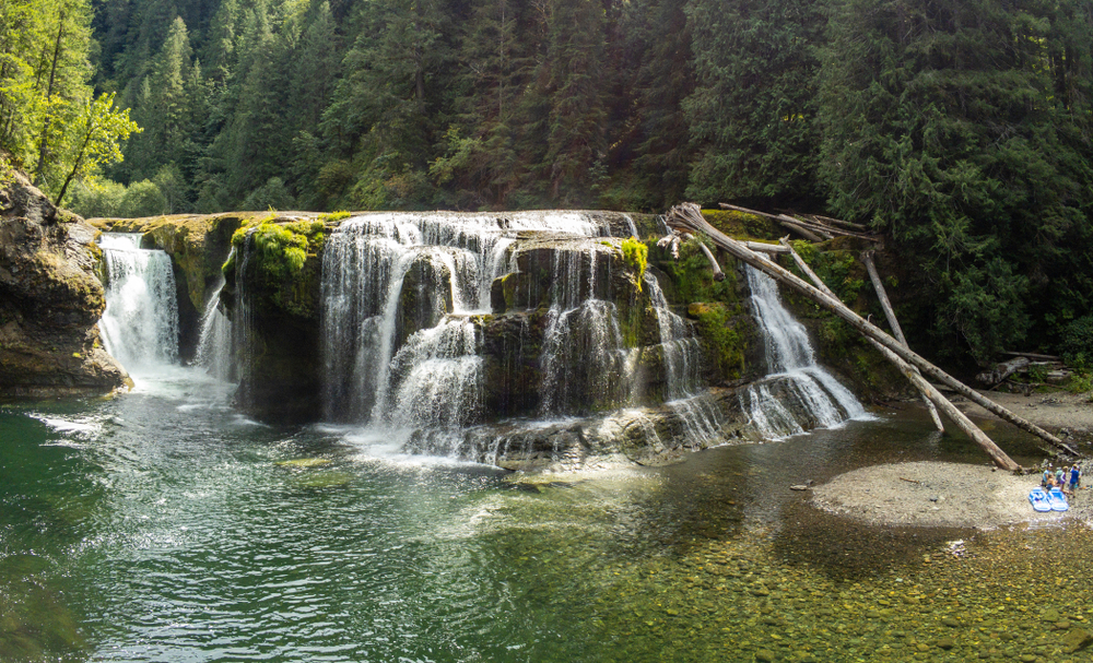 overview of the Lower Lewis Falls Waterfall