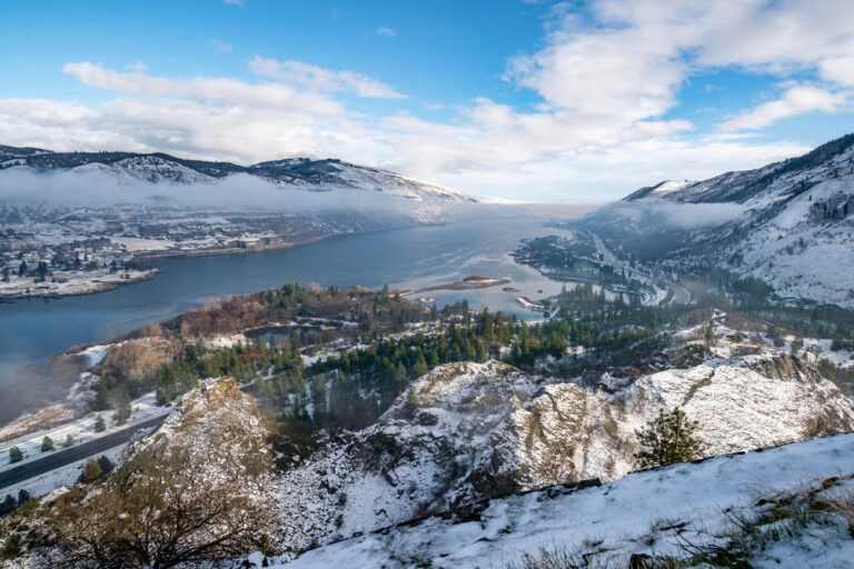 Frozen Columbia River Gorge Landscape, ideal for wintry weekend getaways in Washington