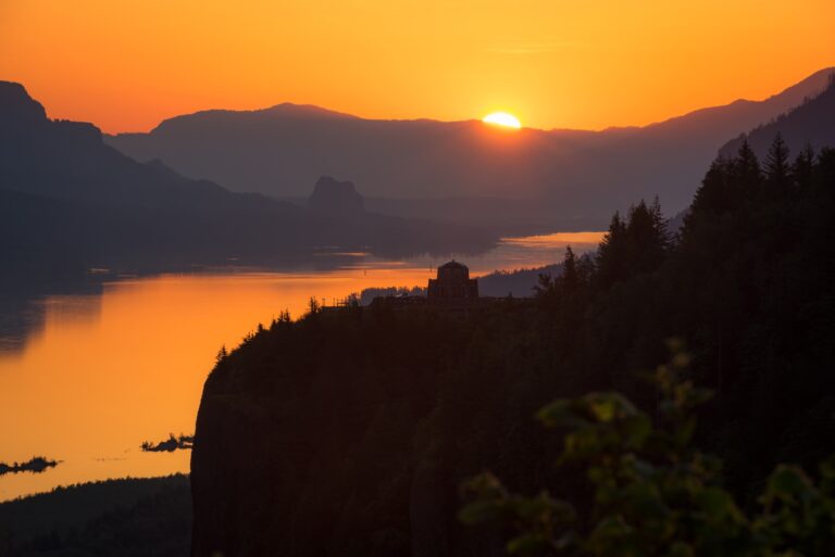 Welcome 2 Stunning early morning sunrise over the Columbia River Gorge, one of the most unique places to visit in Washington State